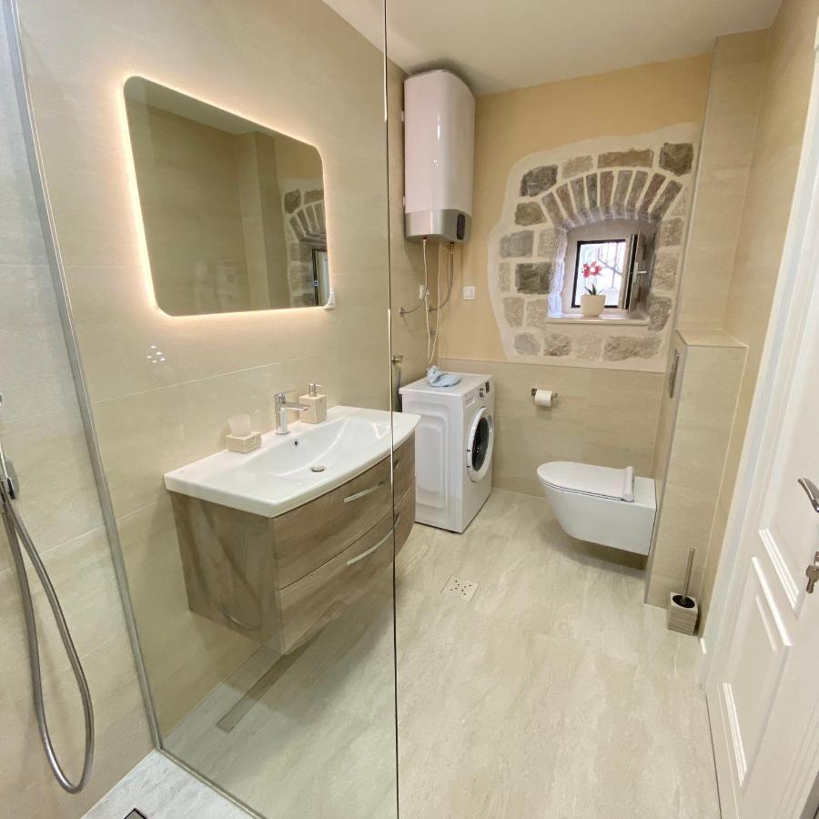 Apartments Marijaz โกตอร์ ภายนอก รูปภาพ